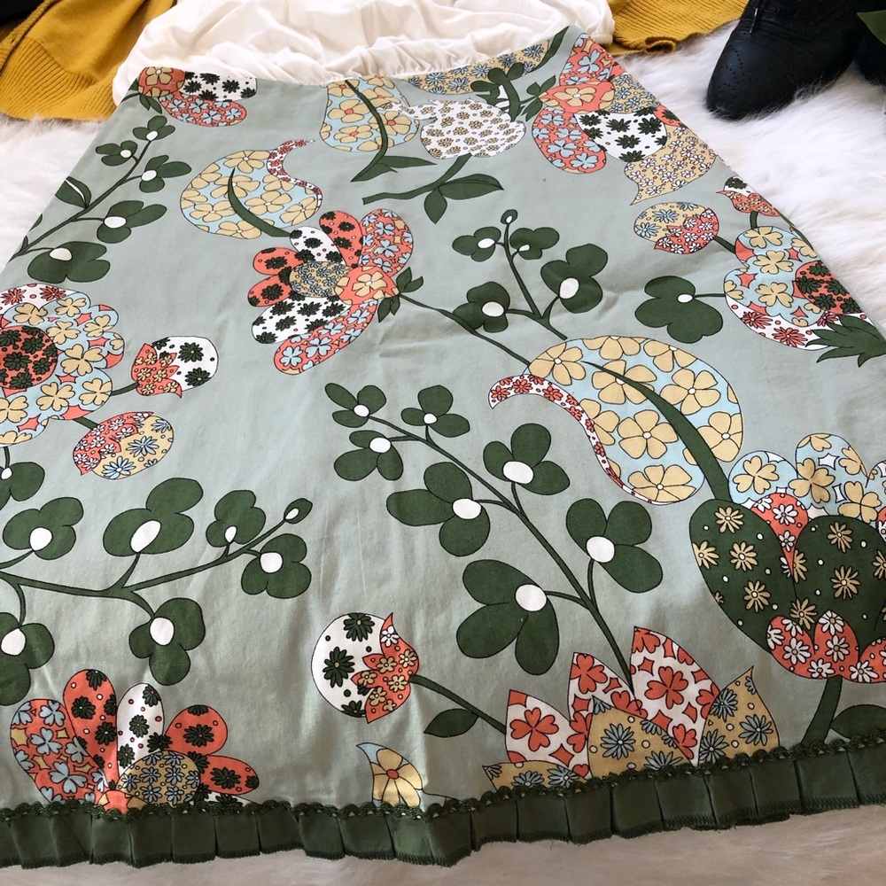 Persamen green floral A-line skirt sz 4